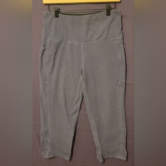 Intro. Gray Leggings - Picture 1 of 4